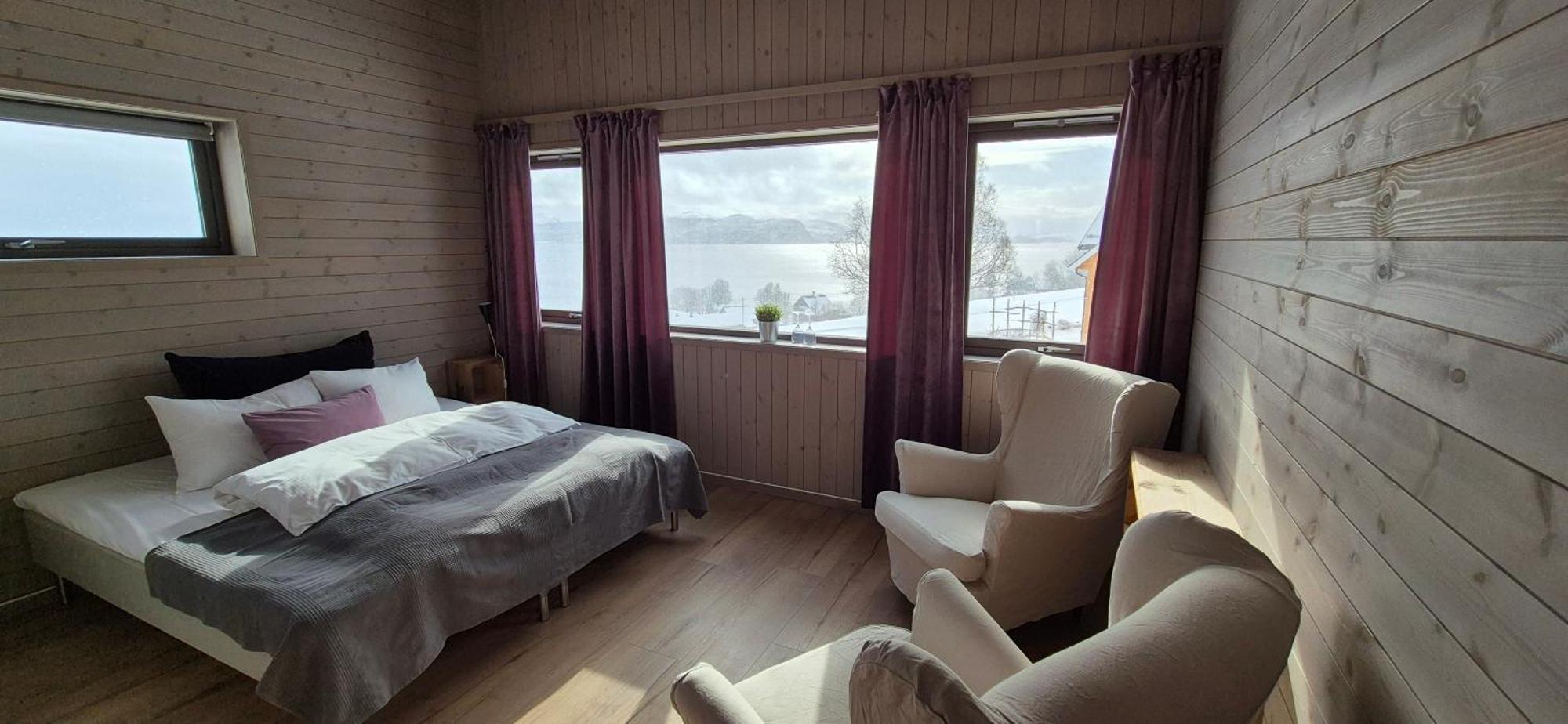 Yggdrasil Farmhotel Retreat, Spa & Yoga Straumsbukta Oda fotoğraf