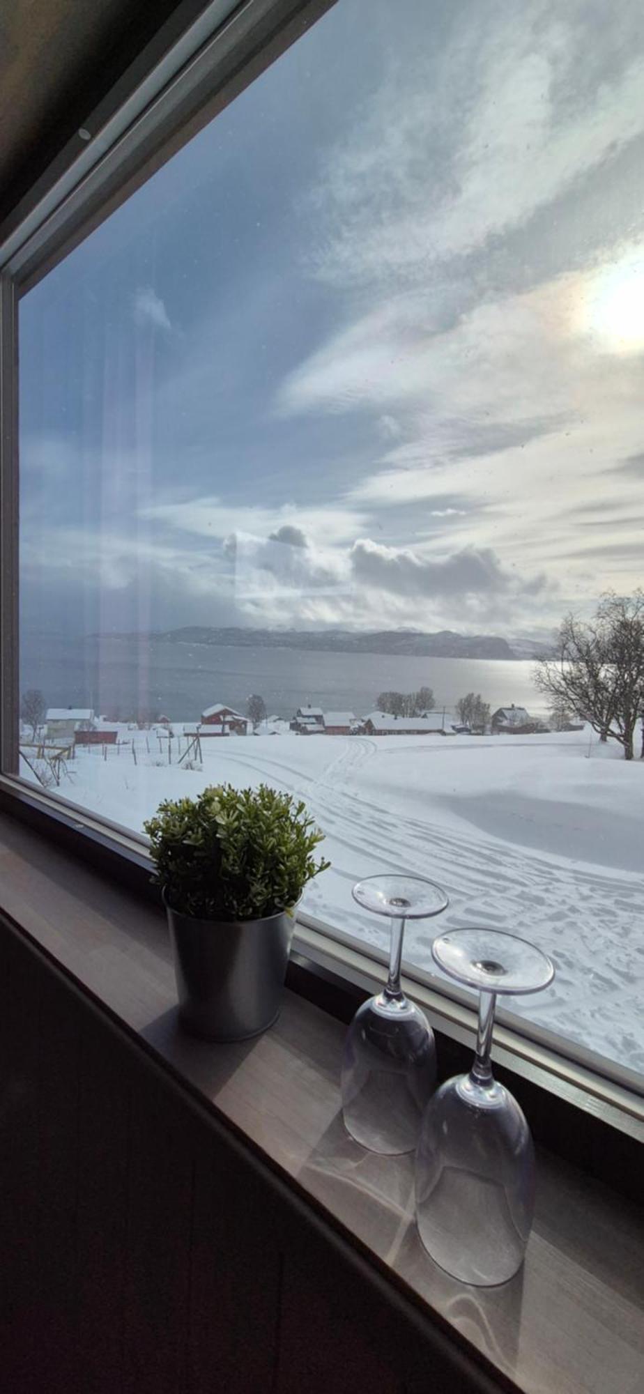 Yggdrasil Farmhotel Retreat, Spa & Yoga Straumsbukta Oda fotoğraf