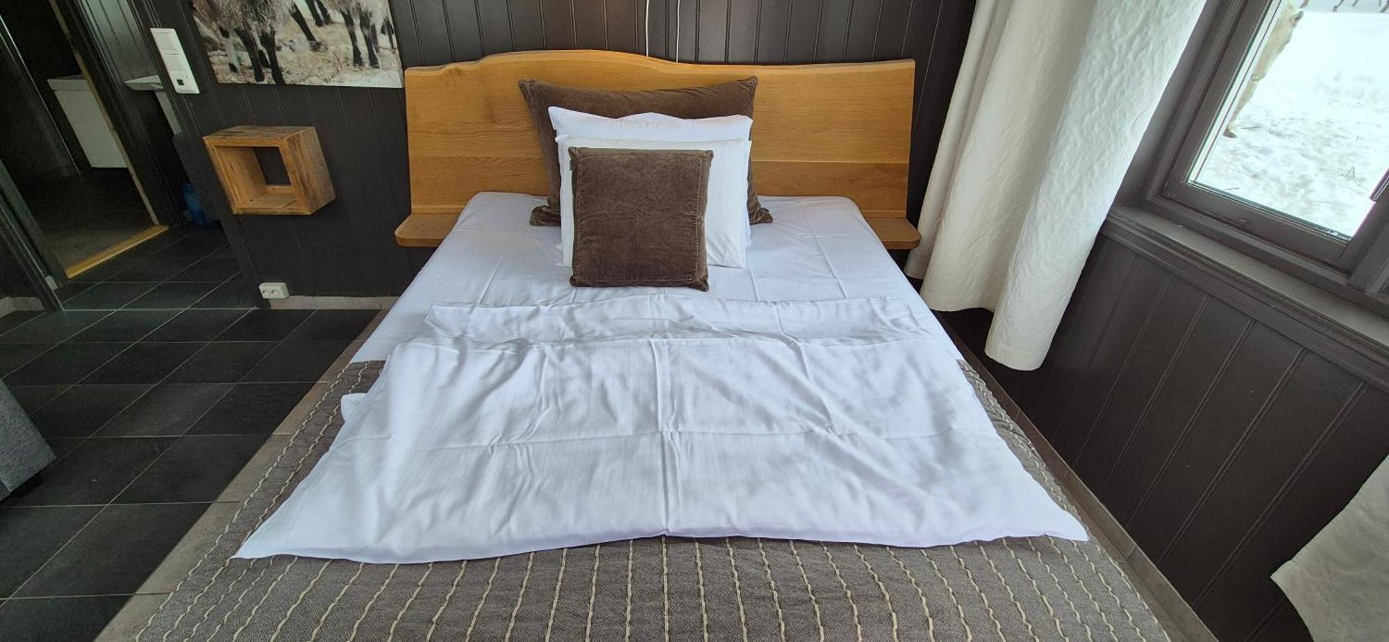 Yggdrasil Farmhotel Retreat, Spa & Yoga Straumsbukta Oda fotoğraf