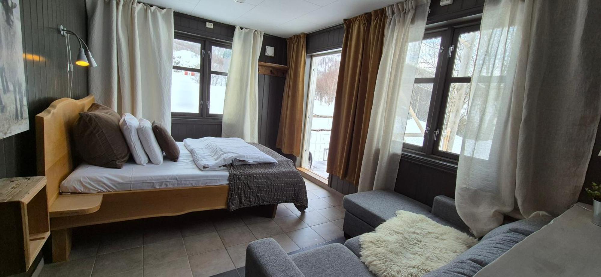 Yggdrasil Farmhotel Retreat, Spa & Yoga Straumsbukta Oda fotoğraf
